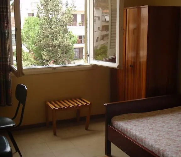 Artemis Ξενοδοχείο *