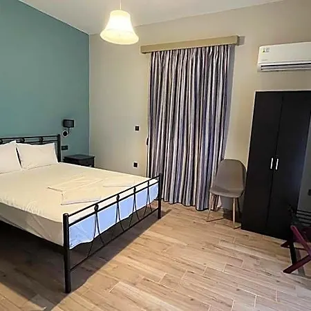 Artemis Hotel